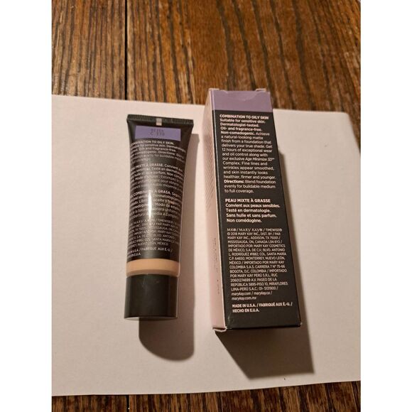 Mary Kay TimeWise Matte 3D Foundation Beige C170 New in Box - Picture 2 of 3